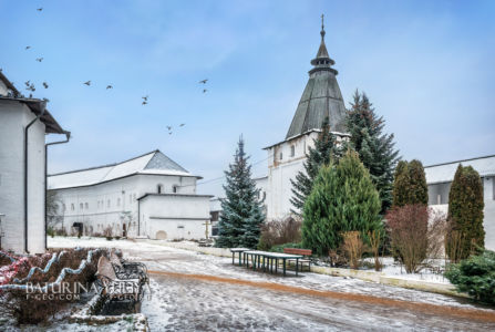 Георгиевско-Знаменская башня, Пафнутьев монастырь, зимний Боровск 