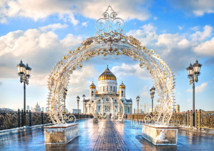 Храм Христа Спасителя и фонари, Патриарший мост, Москва