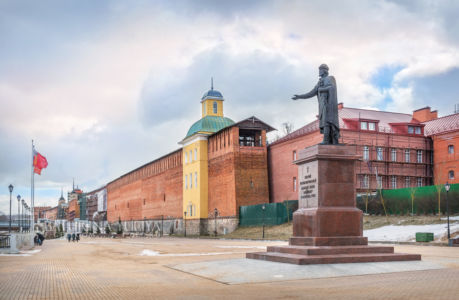 Памятник Князь Владимир на набережной, Смоленск