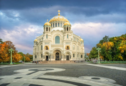 Морской Собор на площади, Кронштадт, Санкт-Петербург
