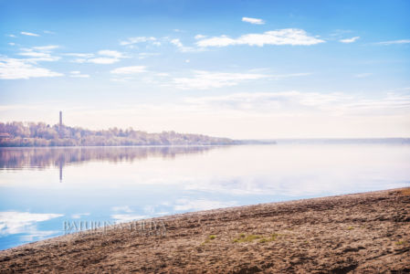 Набережная реки Волги, ручей Цыбихинский и отражения, весенний пейзаж, Кинешма