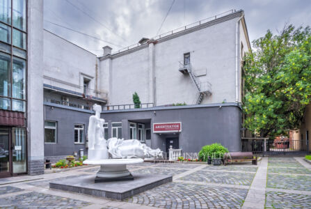Белая скульптура, Центральный Дом Архитектора, особняк Леман, Гранатный переулок, Москва