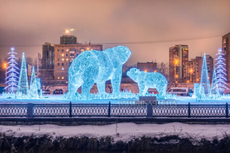 Праздничные белые медведи и ель, Умка, река Яуза, Новый год, Ростокино, Ростокинский акведук, Москва