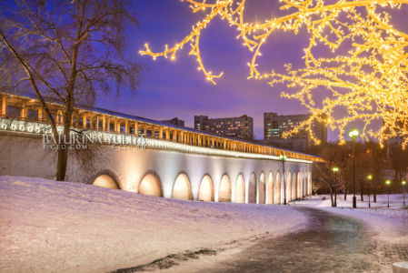 Акведук в праздничной подсветке, Ростокино, Новый год, Москва 