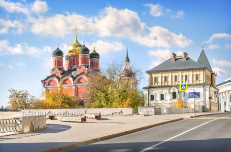 Храм Знаменского монастыря и Палаты Романовых, Варварка, Москва