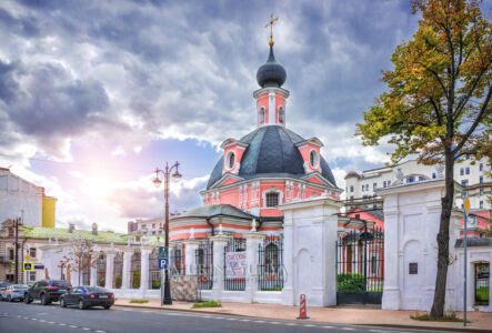 Улица Большая Ордынка, Церковь Екатерины Великомученицы на Всполье, Москва